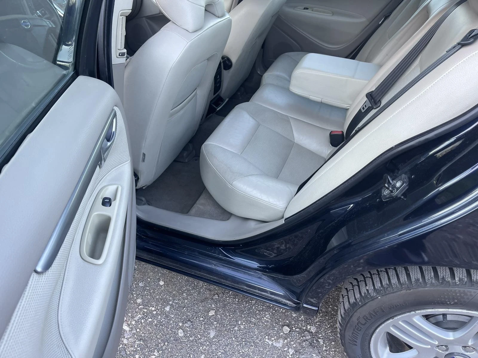 Volvo S60 2.4 D5 - изображение 5