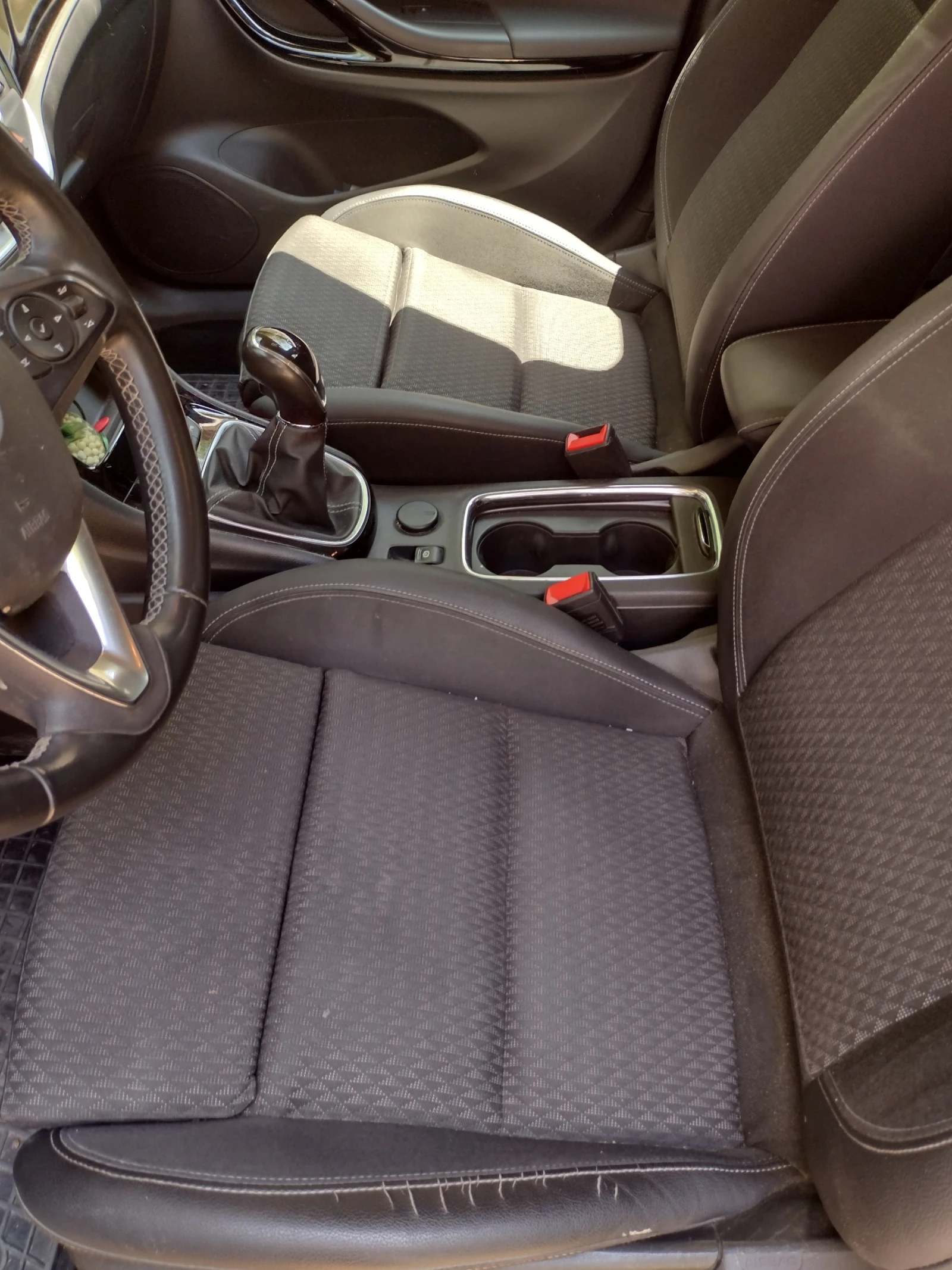 Opel Astra  Sports Tourer 1.4 Turbo Business Exec. Acc Navi  - изображение 9