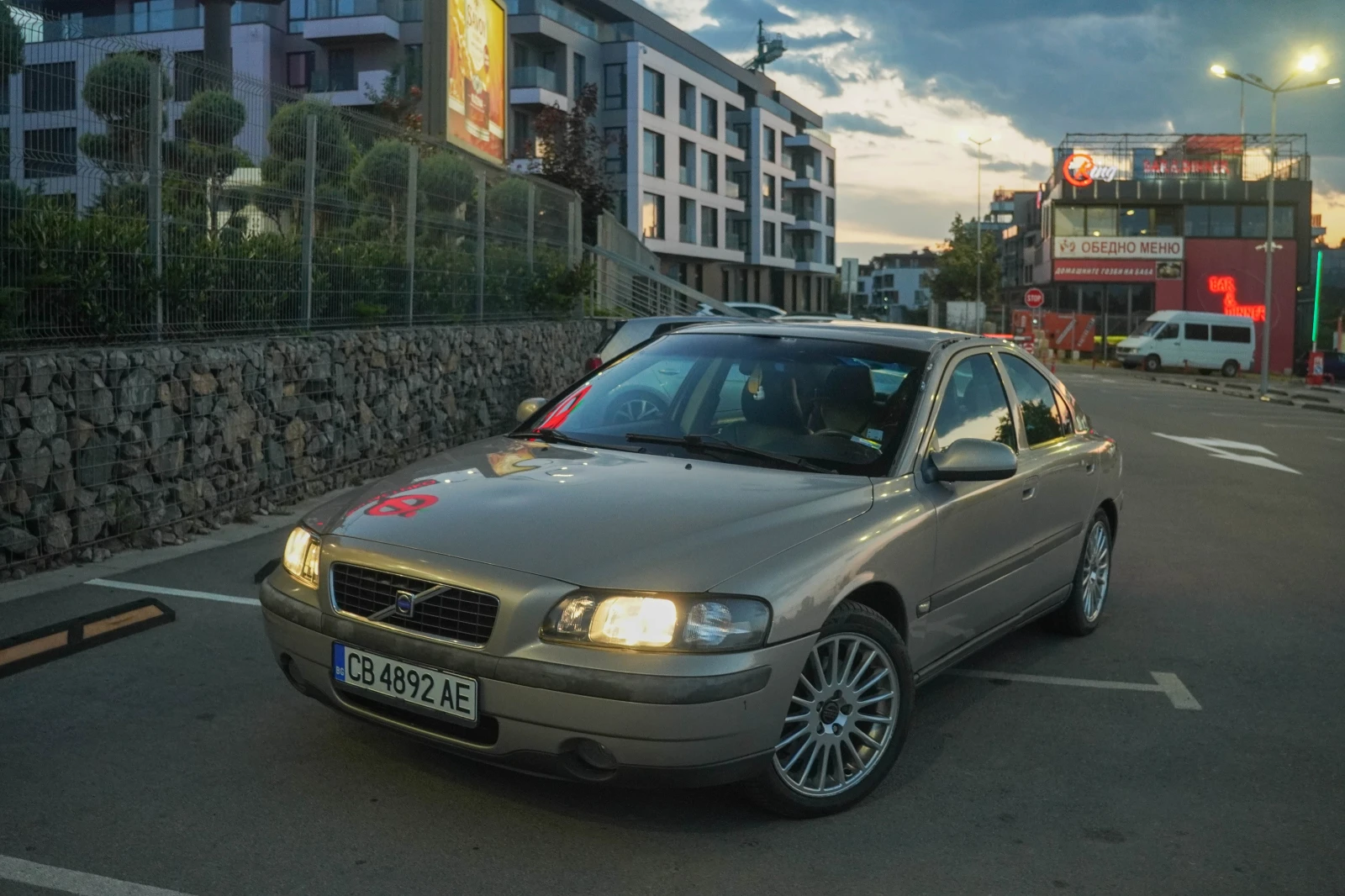 Volvo S60 2.4T / Apple CarPlay / LPG - изображение 3