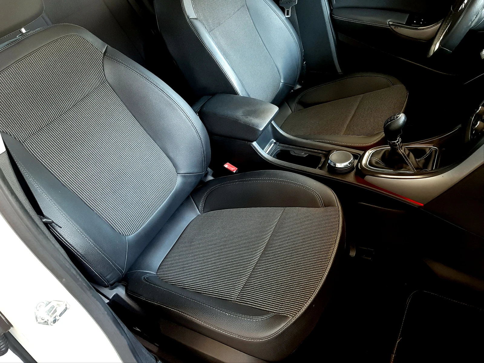 Opel Astra 1.7-COSMO-КОЖА-НАВИГАЦИЯ ! ! !  - изображение 10