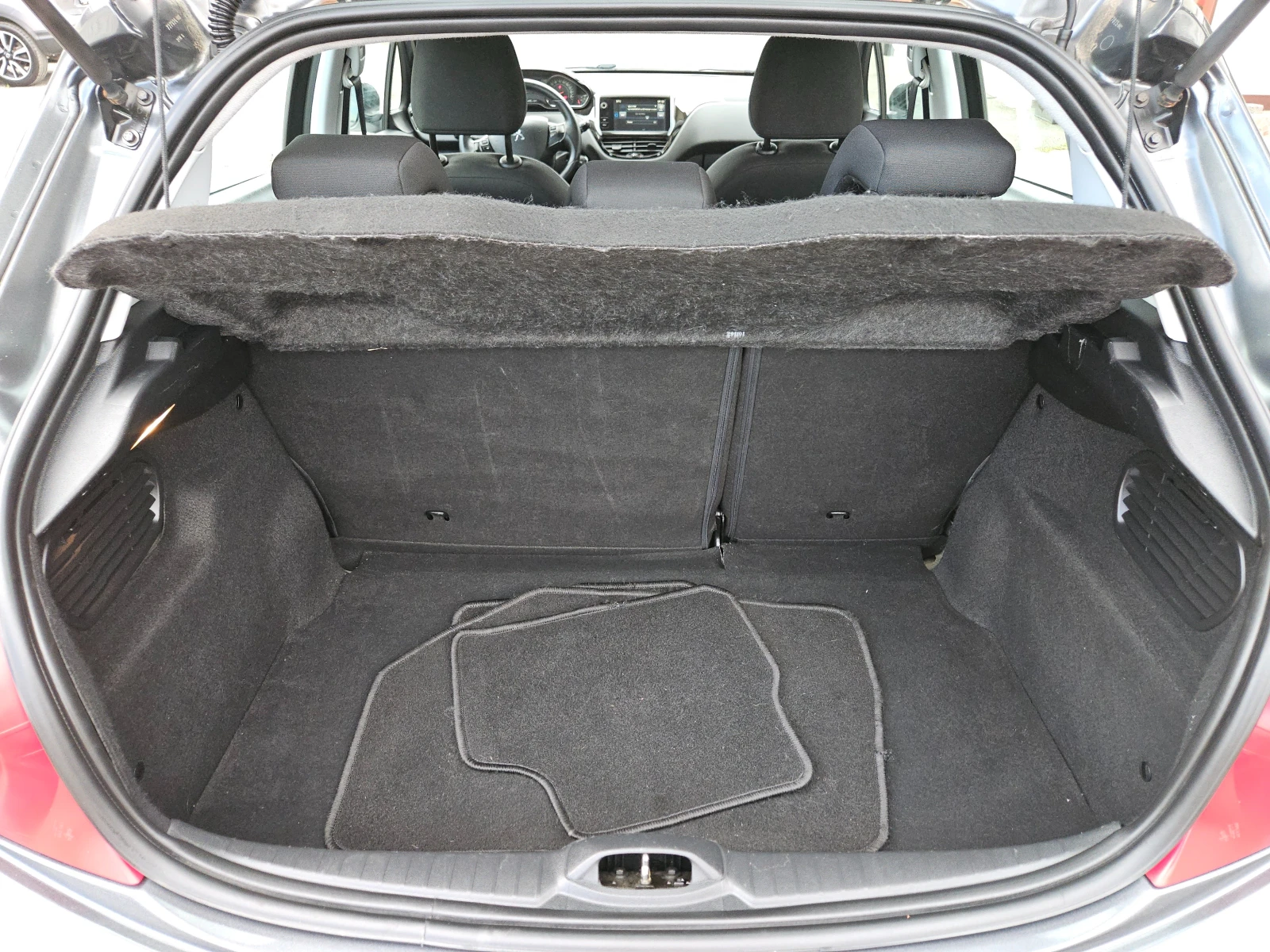 Peugeot 208 1.2I/82k.c/130000km/ACC/КЛИМАТИК/БЛУТУТ/EURO5B/ТОП - изображение 4