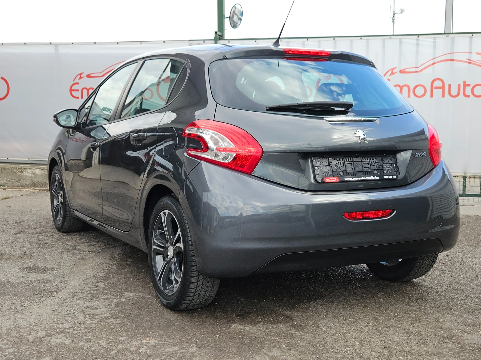 Peugeot 208 1.2I/82k.c/130000km/ACC/КЛИМАТИК/БЛУТУТ/EURO5B/ТОП - изображение 5