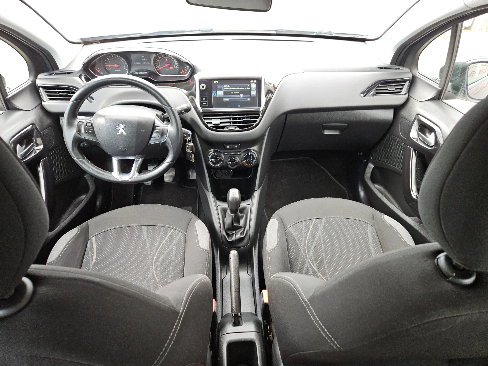 Peugeot 208 1.2I/82k.c/130000km/ACC/КЛИМАТИК/БЛУТУТ/EURO5B/ТОП - изображение 10