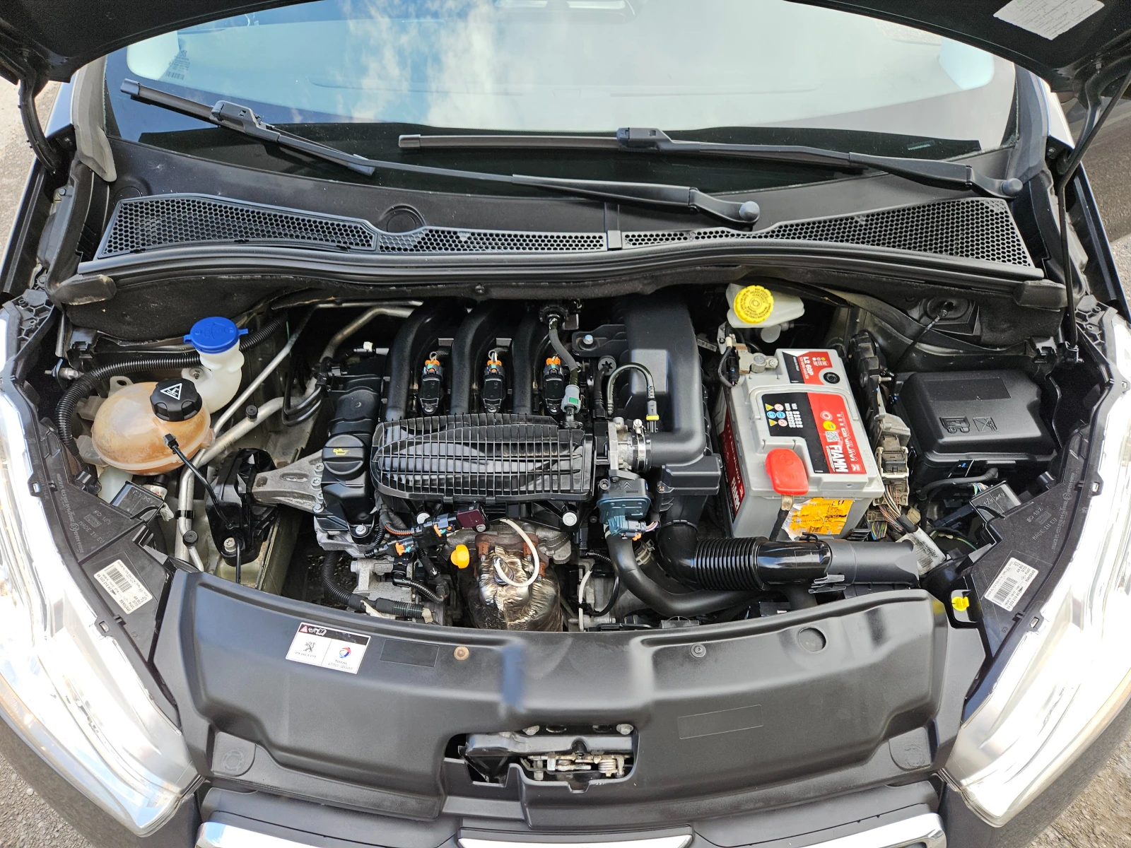 Peugeot 208 1.2I/82k.c/130000km/ACC/КЛИМАТИК/БЛУТУТ/EURO5B/ТОП - изображение 8