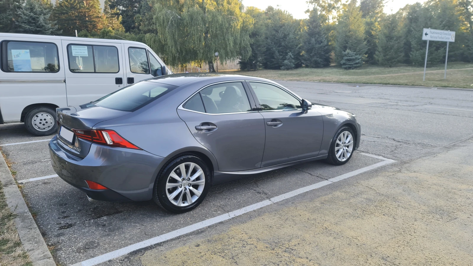 Lexus IS 250  - изображение 6