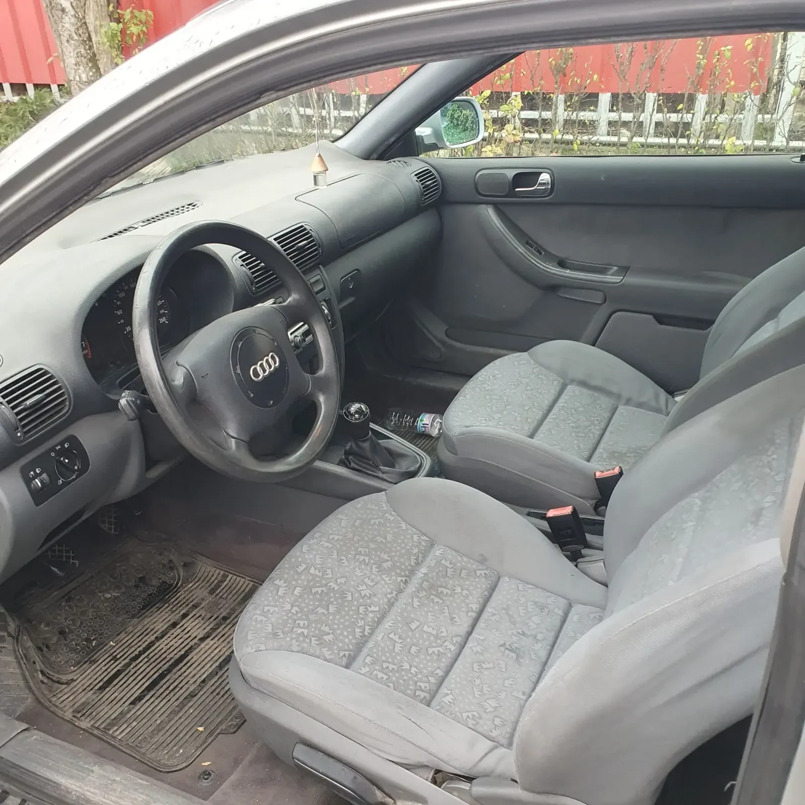 Audi A3 1.6 - изображение 8