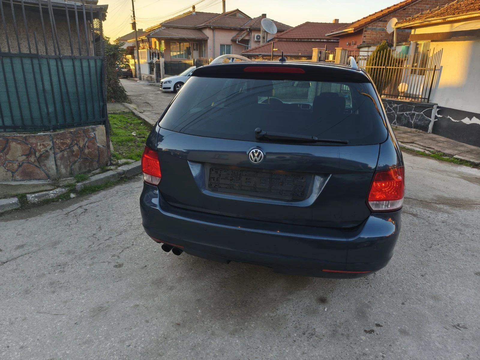 VW Golf 2.0��� 140�� 2010���.�������� ������ | Mobile.bg � ����������� 5