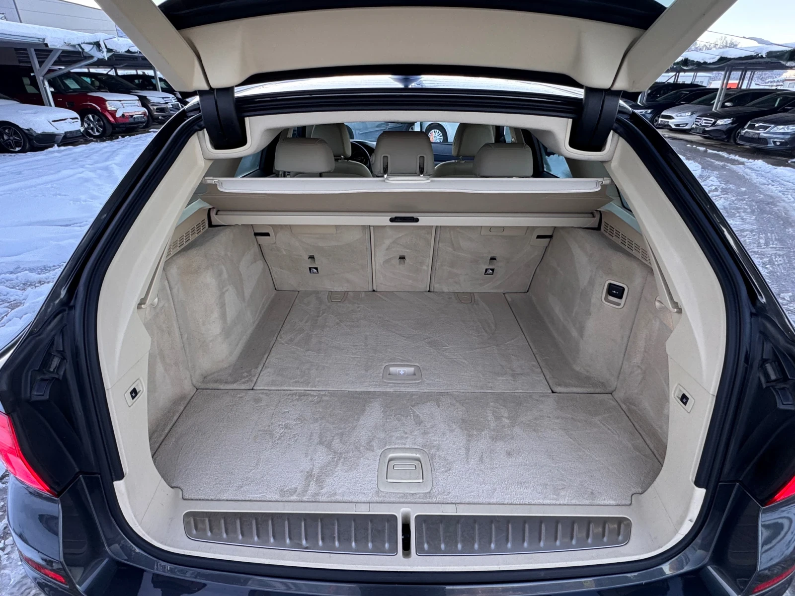 BMW 520 2.0D LUXURY LINE - изображение 9