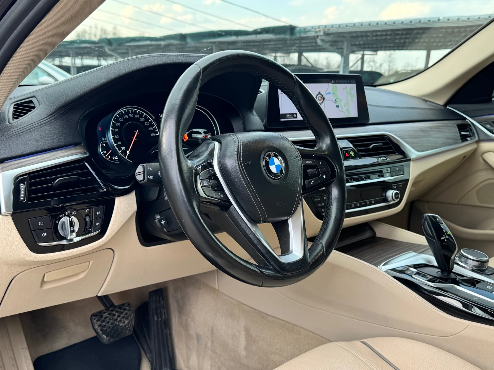 BMW 520 2.0D LUXURY LINE, снимка 7 - Автомобили и джипове - 52997556