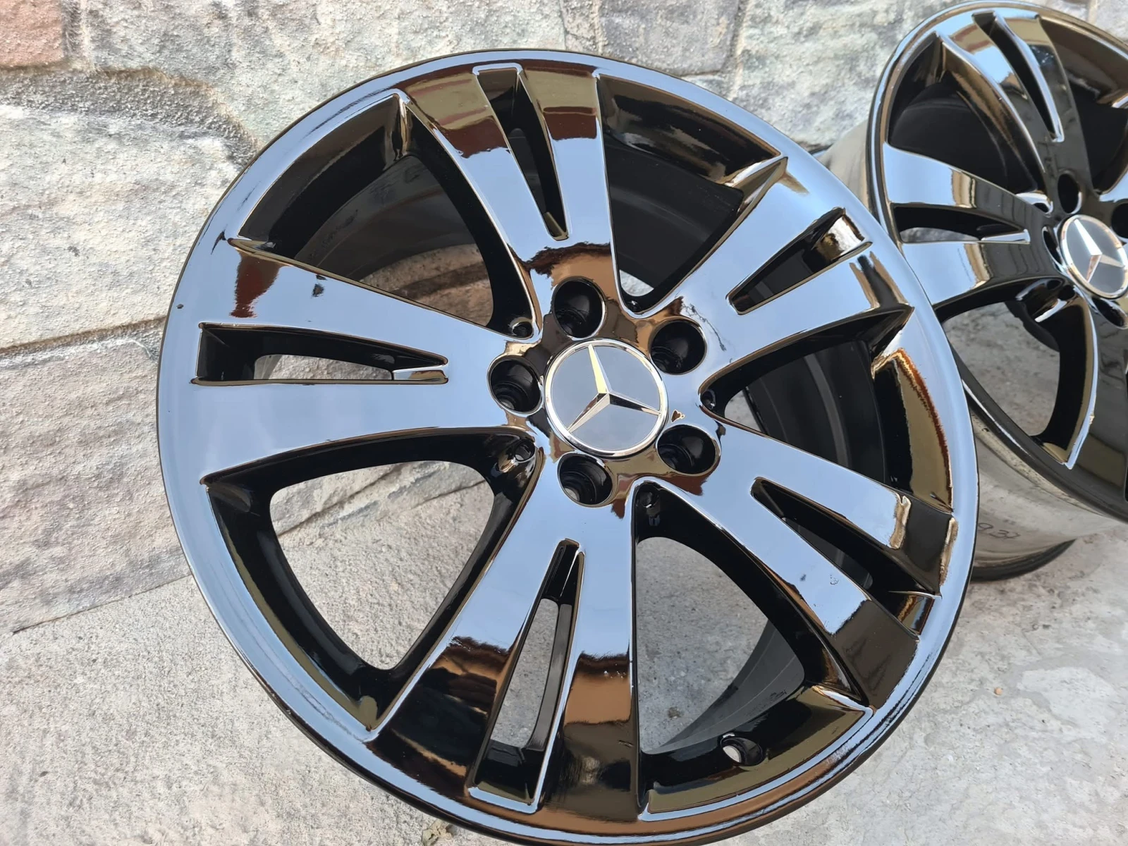 Mercedes-Benz C 180  - изображение 6