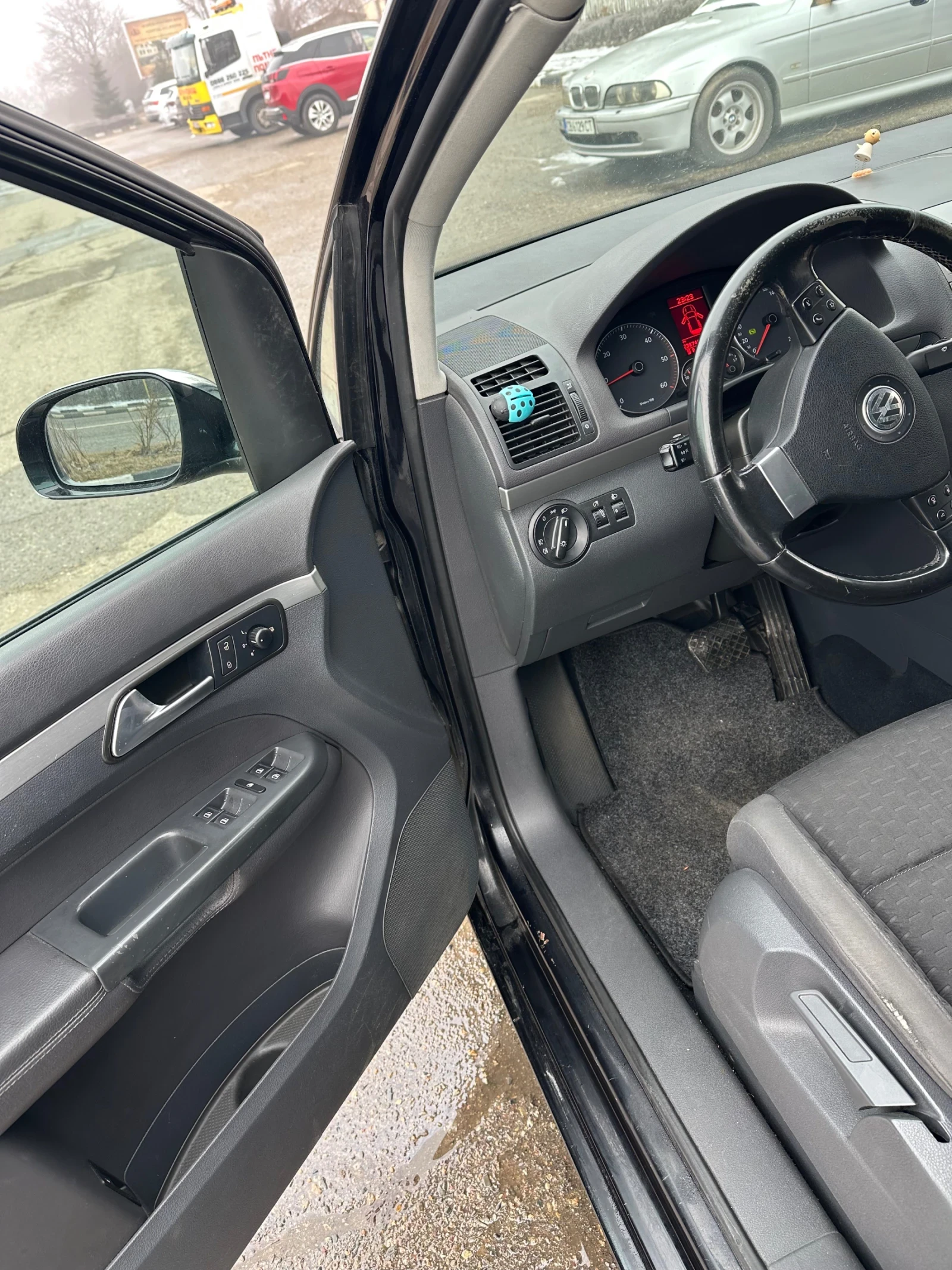 VW Touran 2.0tdi 6+ 1 DSG | Mobile.bg � ����������� 9