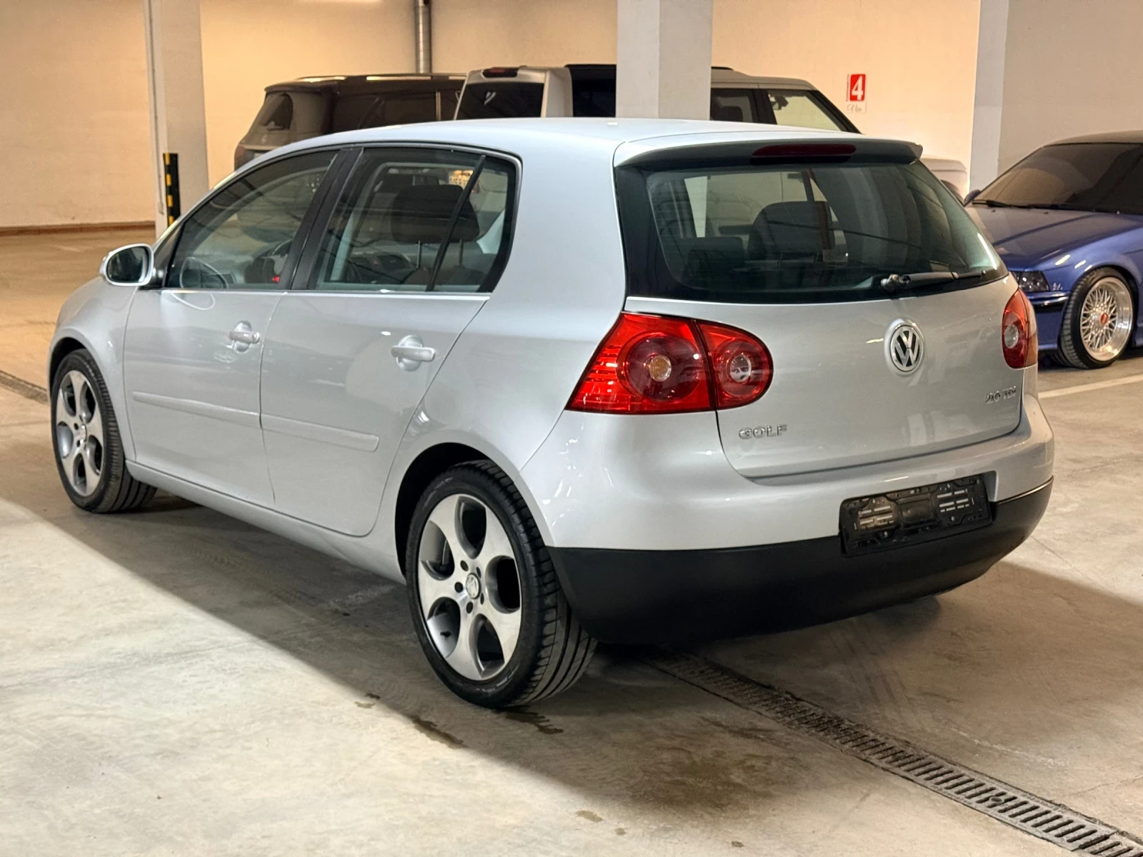 VW Golf 2.0TDI* BKD* 140кс* ИТАЛИЯ* БЕЗ РЪЖДА* 2 КЛЮЧА* , снимка 3 - Автомобили и джипове - 53852566