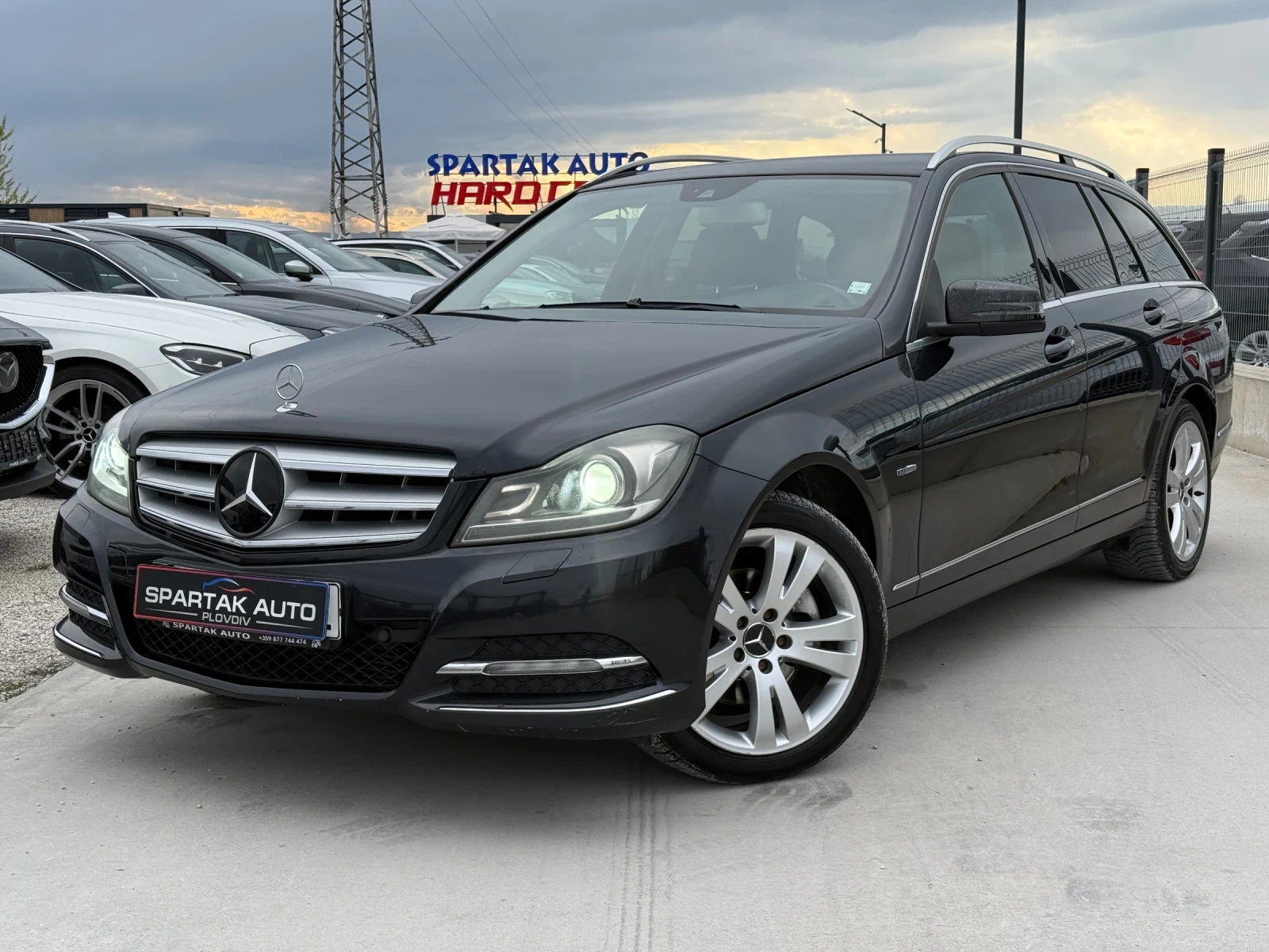 Mercedes-Benz C 220 D* 2012г* Топ Състояние* 237.000КМ* Сервизна Истор