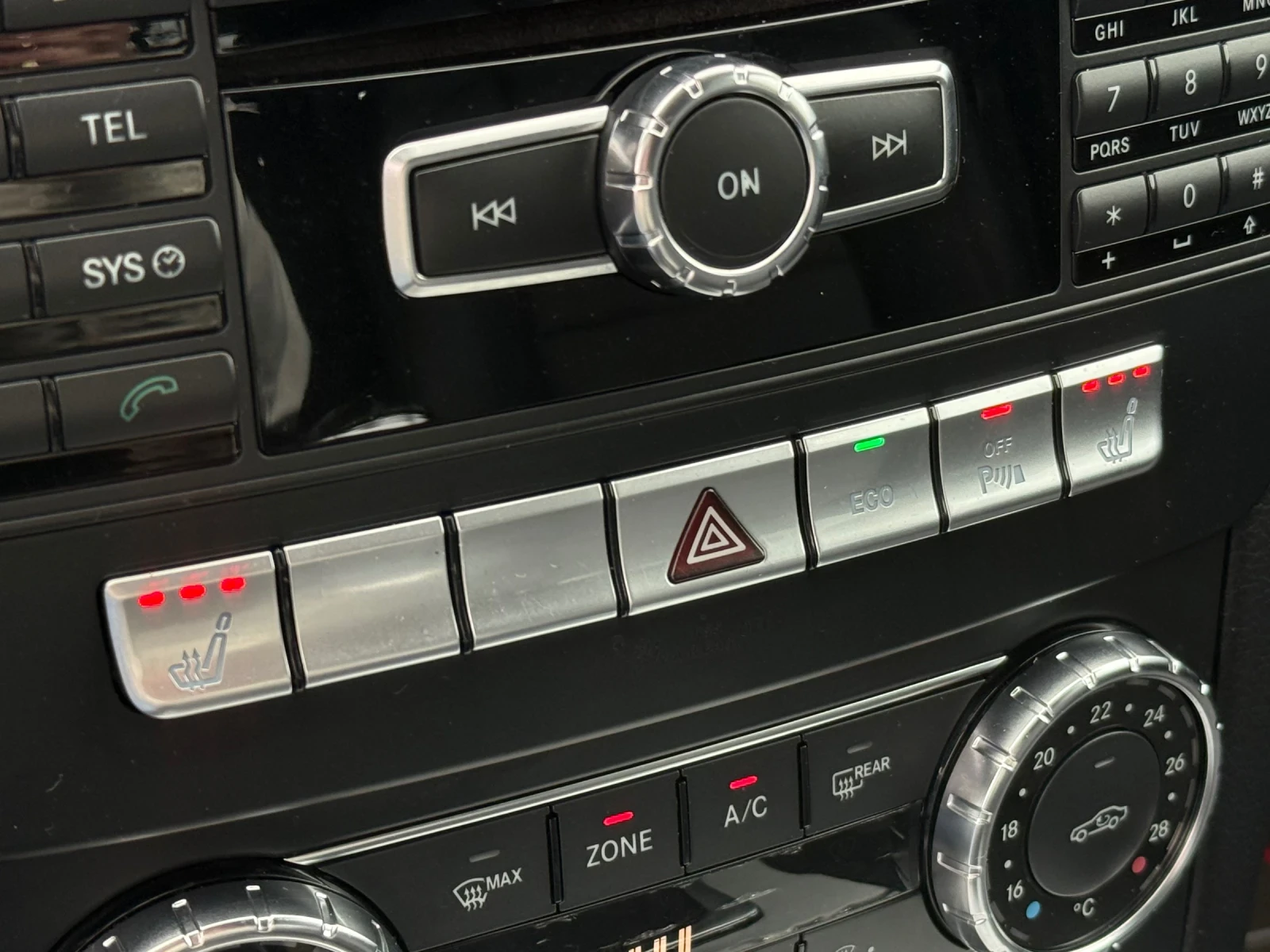 Mercedes-Benz C 220 D* 2012г* Топ Състояние* 237.000КМ* Сервизна Истор, снимка 16 - Автомобили и джипове - 54151928