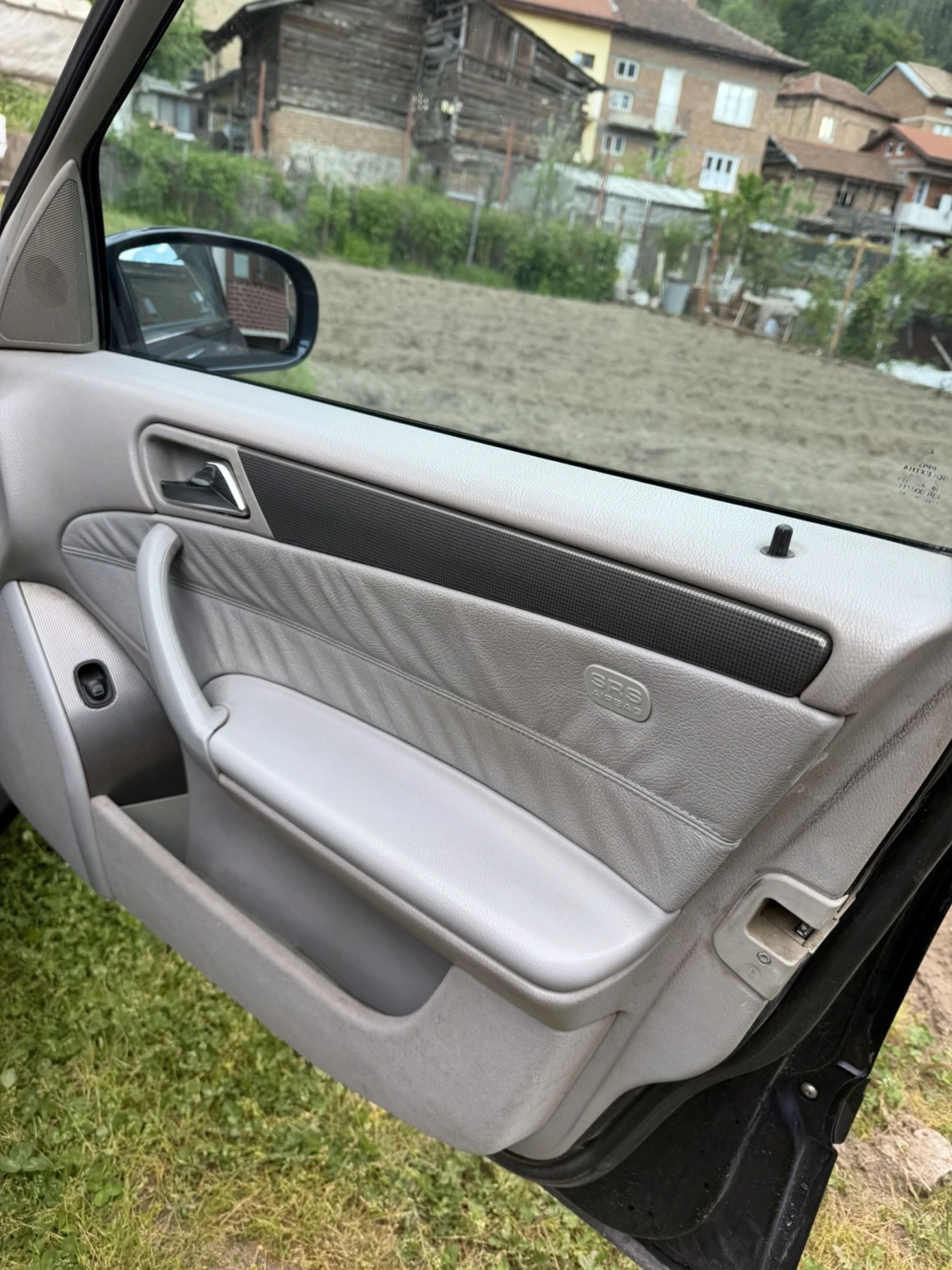 Mercedes-Benz C 200 2.0  163 кс., снимка 10 - Автомобили и джипове - 54545151