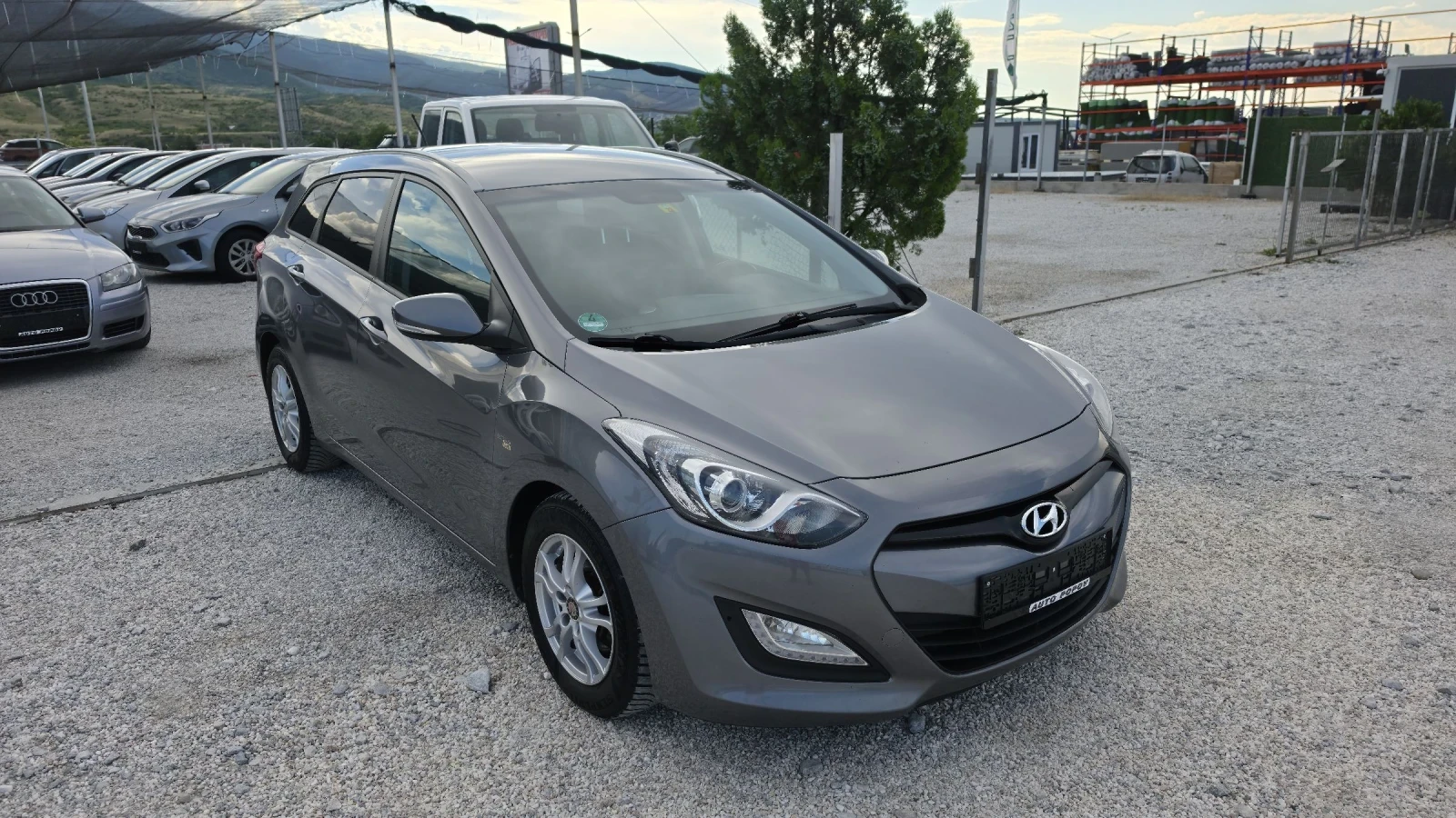 Hyundai I30 1.6crdi.2014г.Камера.Нави.ТОП, снимка 3 - Автомобили и джипове - 54875095