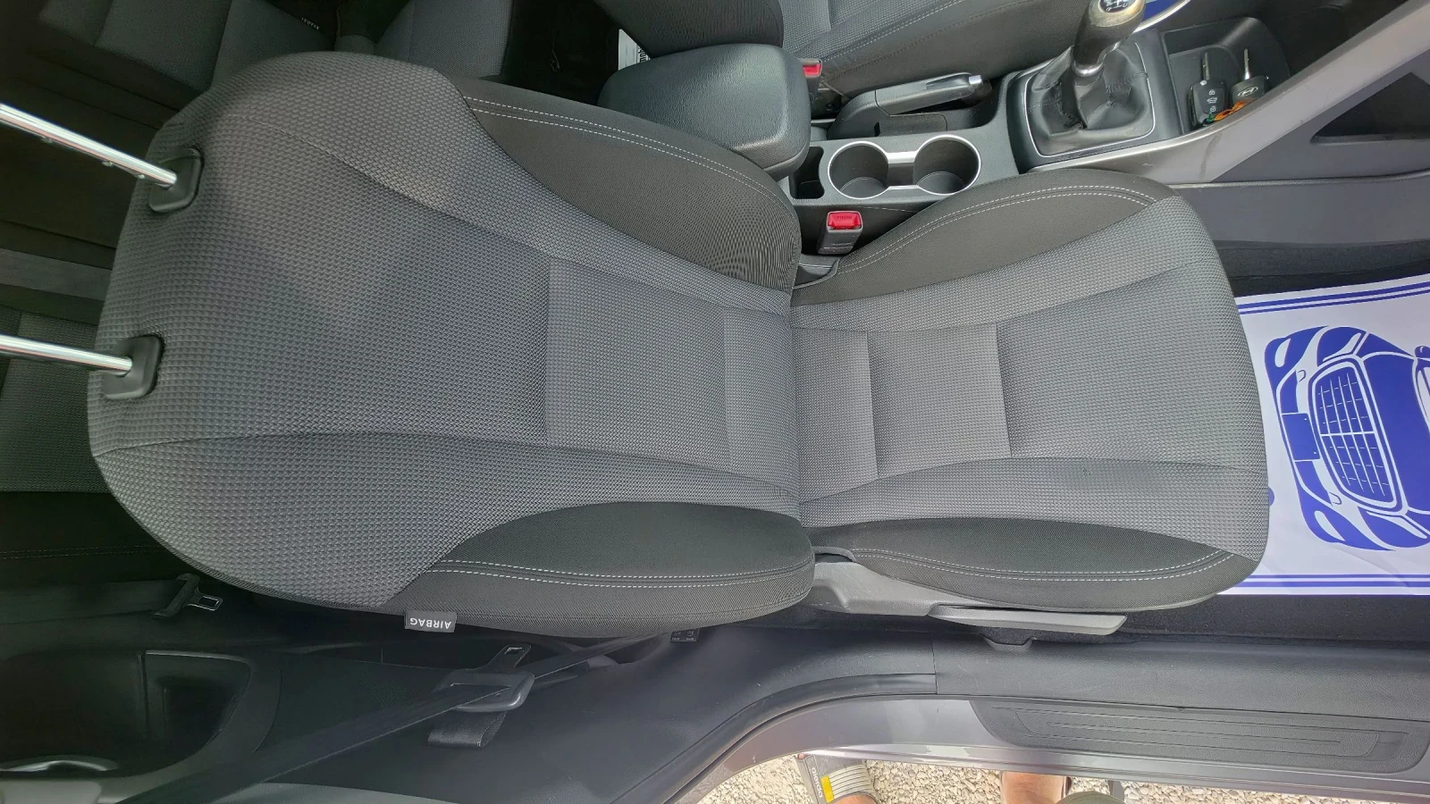 Hyundai I30 1.6crdi.2014г.Камера.Нави.ТОП, снимка 9 - Автомобили и джипове - 54875095
