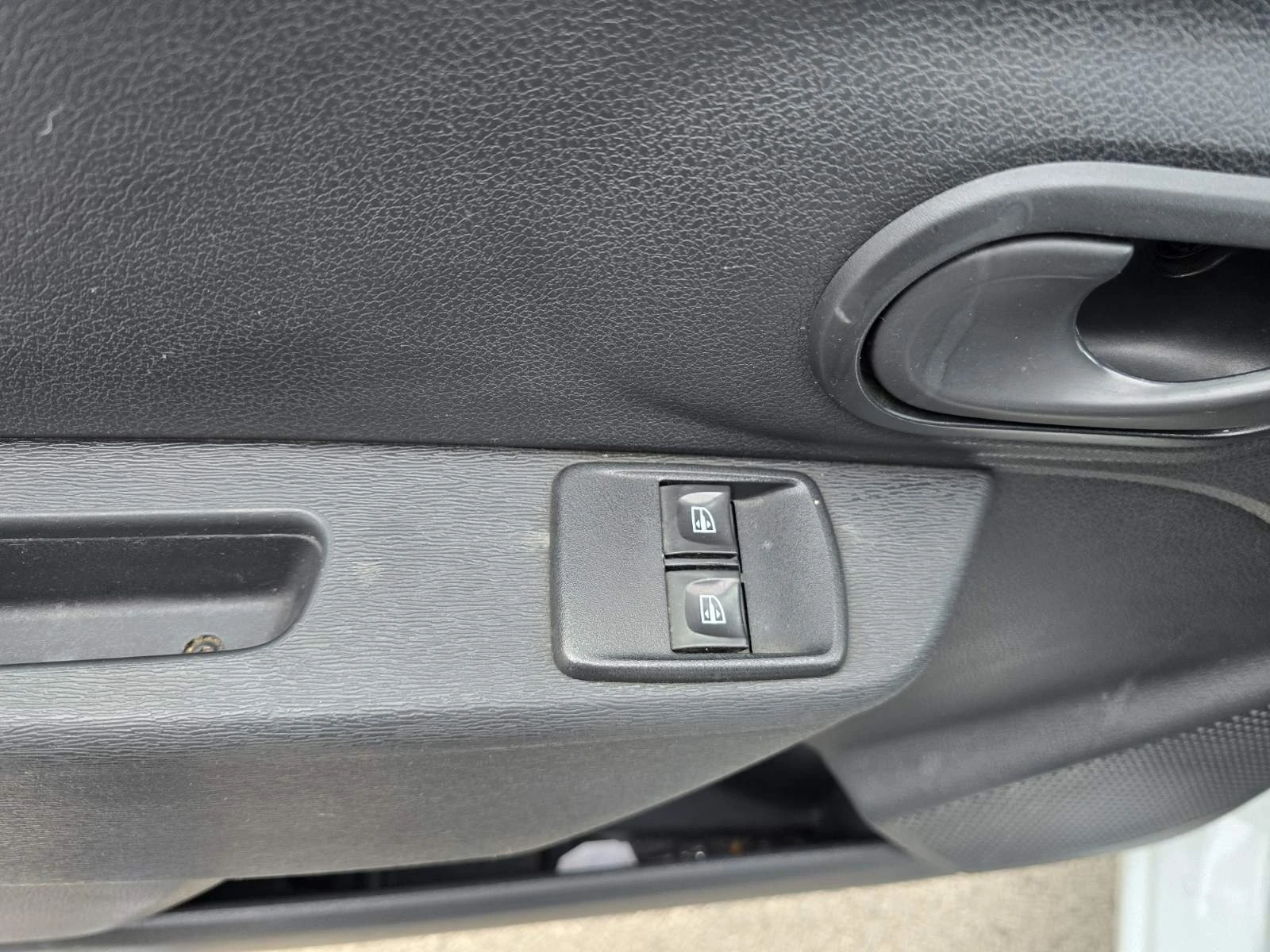 Dacia Dokker dCi 95 �.�. ����� Stop & Start | Mobile.bg � ����������� 10