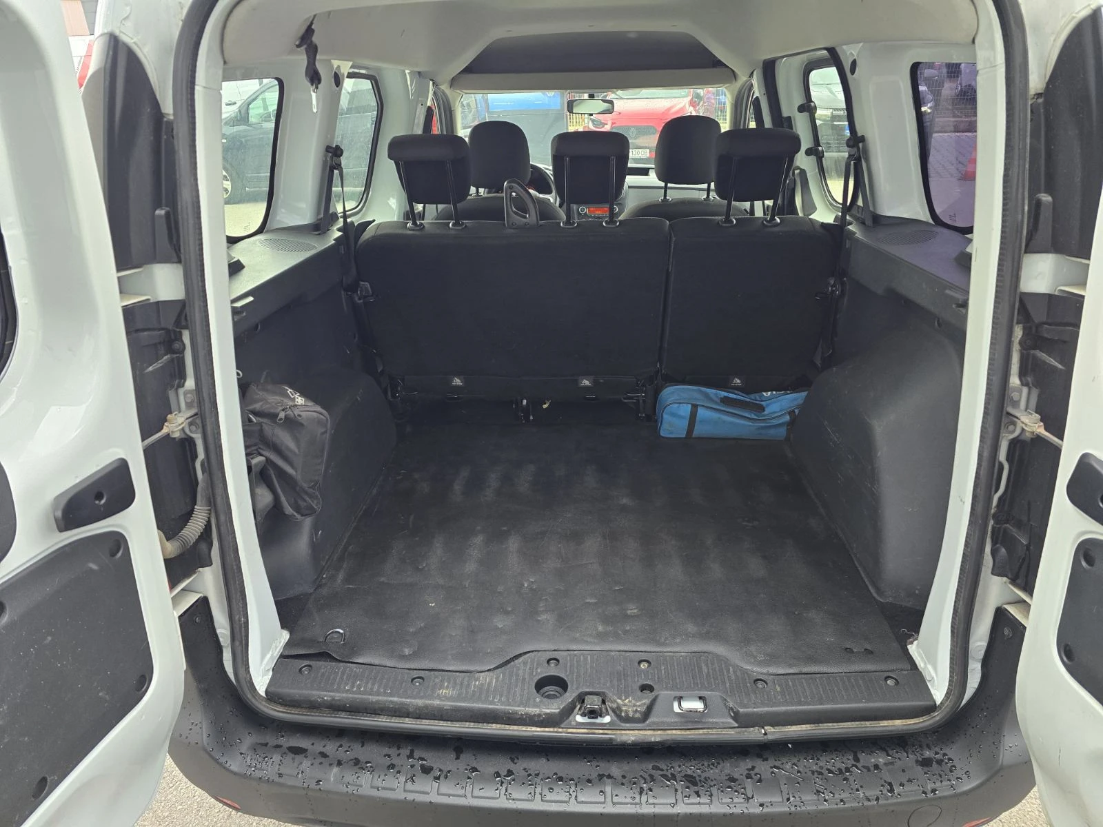 Dacia Dokker dCi 95 �.�. ����� Stop & Start | Mobile.bg � ����������� 13