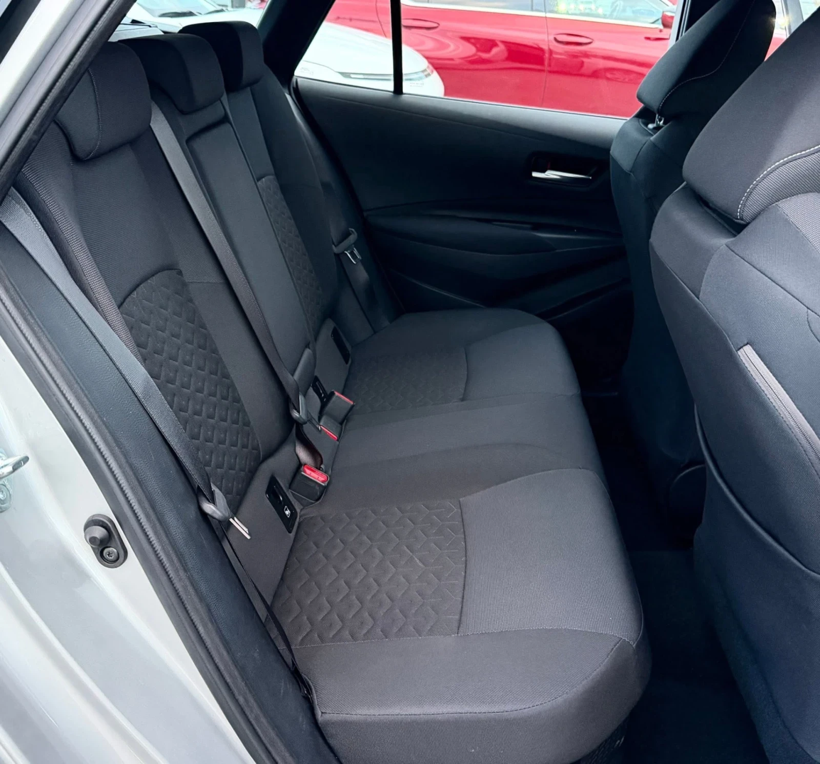 Toyota Corolla 1.8HSD � �������� - 2��. | Mobile.bg � ����������� 12