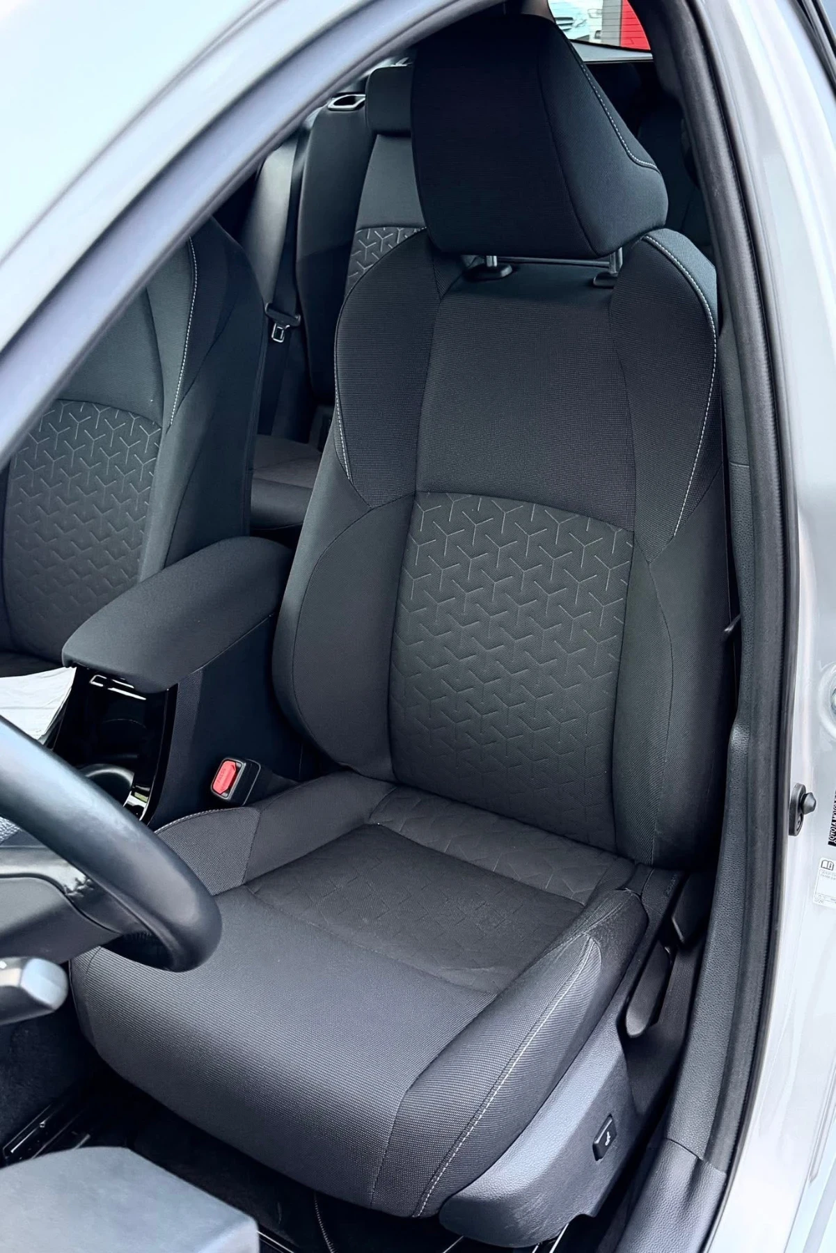 Toyota Corolla 1.8HSD � �������� - 2��. | Mobile.bg � ����������� 9