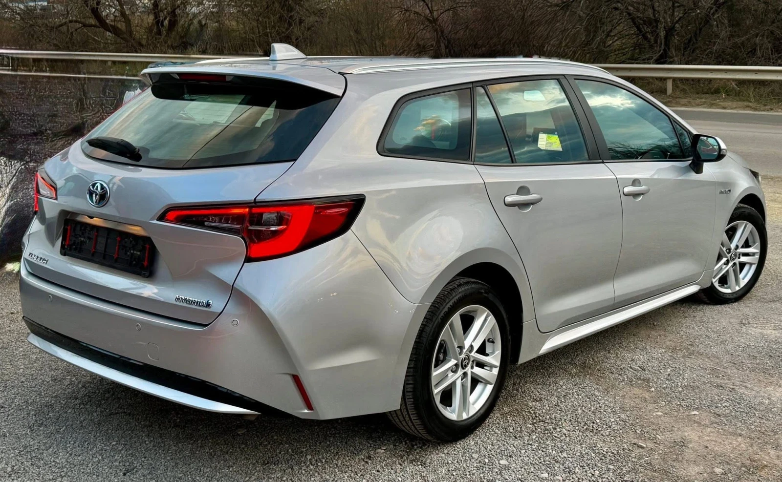 Toyota Corolla 1.8HSD � �������� - 2��. | Mobile.bg � ����������� 4