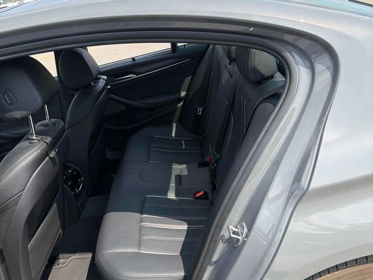 BMW 540 XDRIVE * FULL M SPORT* HARMON/KARDON* ДВА КЛЮЧА* , снимка 14 - Автомобили и джипове - 55539514