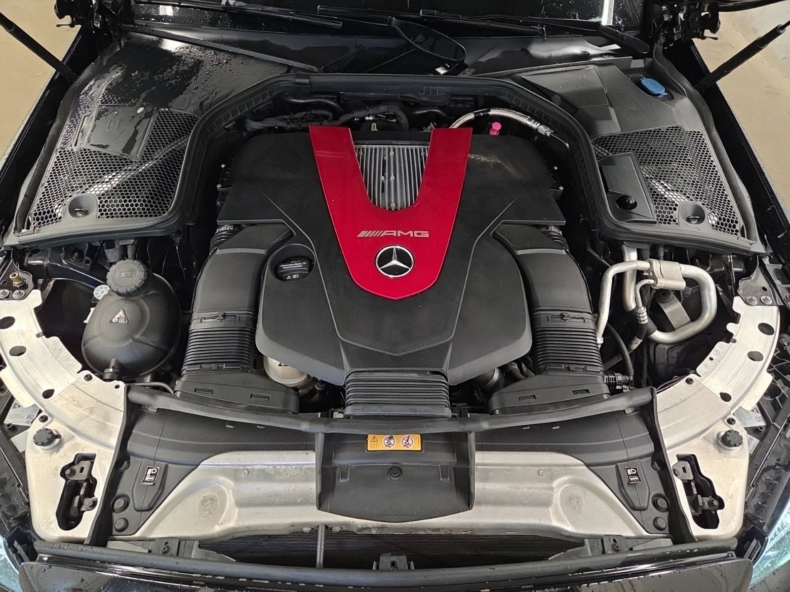Mercedes-Benz C 43 AMG * АВТОКРЕДИТ * ГЛАВНО ПРЕДСТАВИТЕЛСТВО, снимка 17 - Автомобили и джипове - 55900241