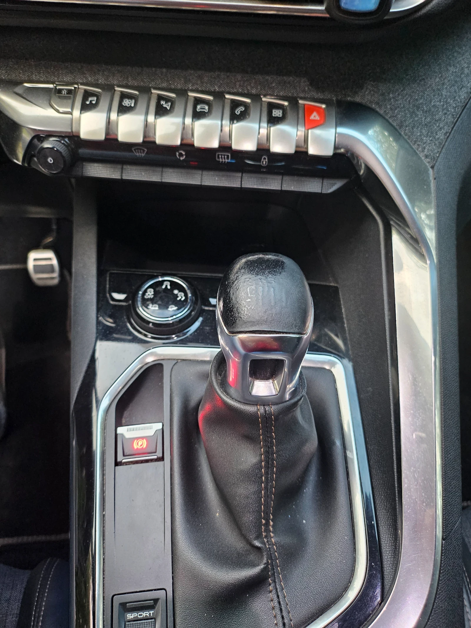 Peugeot 3008, снимка 13 - Автомобили и джипове - 56074830