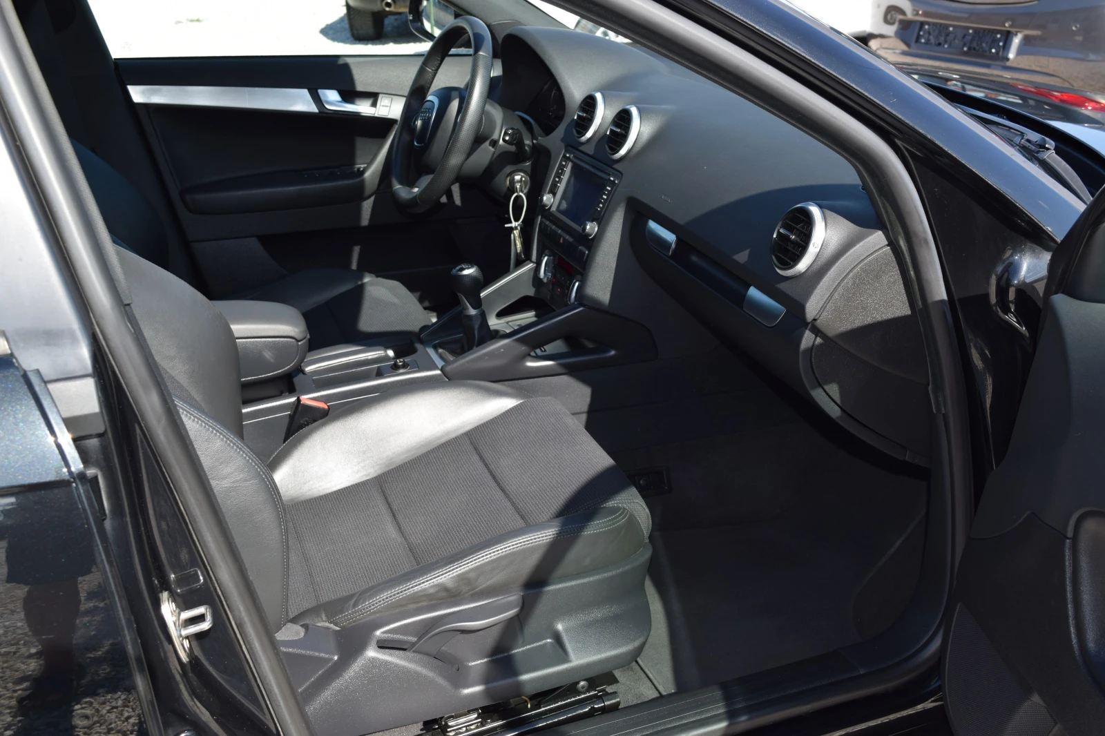 Audi A3 1.6tdi* SLine* ����/Carplay/* ������* ���� | Mobile.bg � ����������� 11