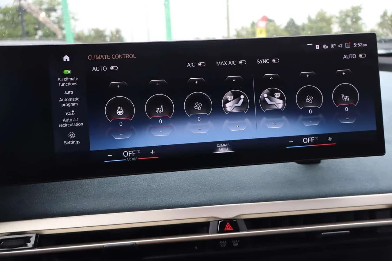BMW iX xDrive50 | Premium | Blue Interior | Accident Free | Mobile.bg � ����������� 13