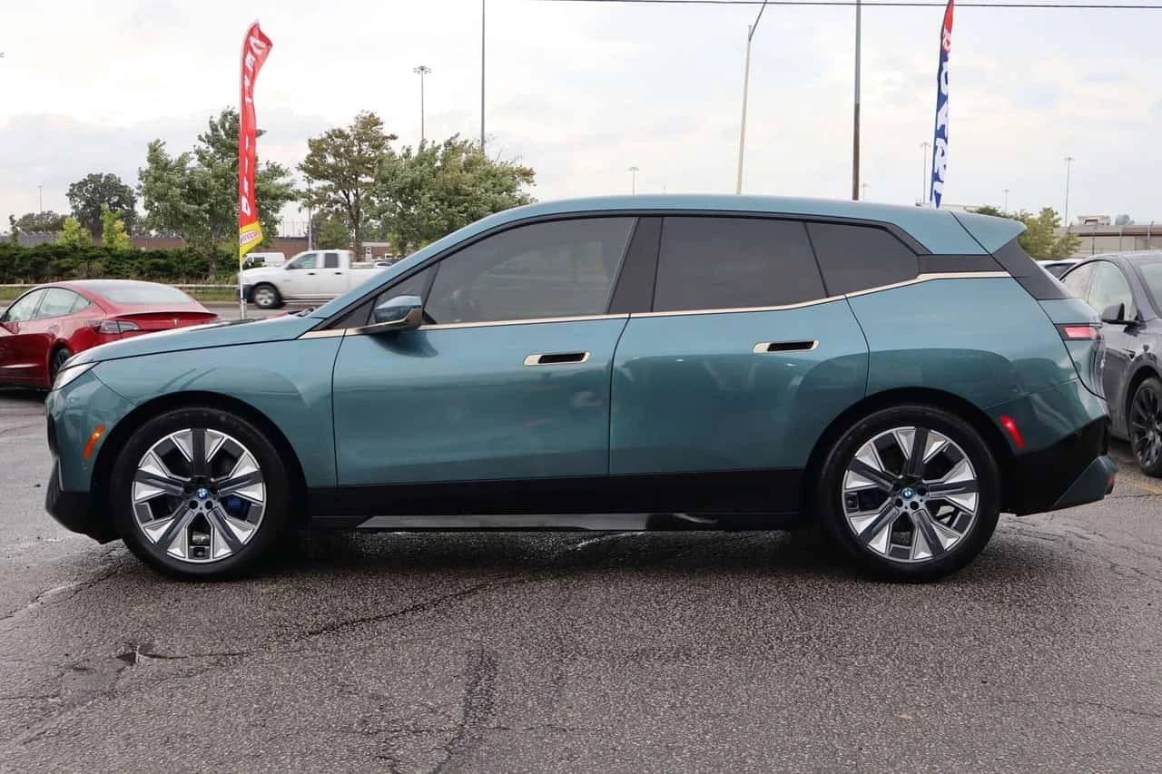 BMW iX xDrive50 | Premium | Blue Interior | Accident Free | Mobile.bg � ����������� 4