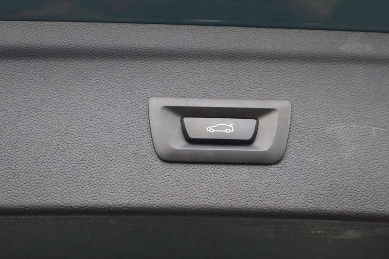 BMW iX xDrive50 | Premium | Blue Interior | Accident Free | Mobile.bg � ����������� 16