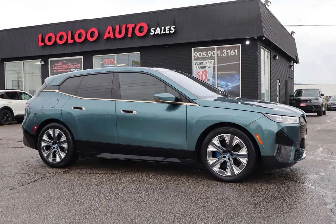 BMW iX xDrive50 | Premium | Blue Interior | Accident Free
