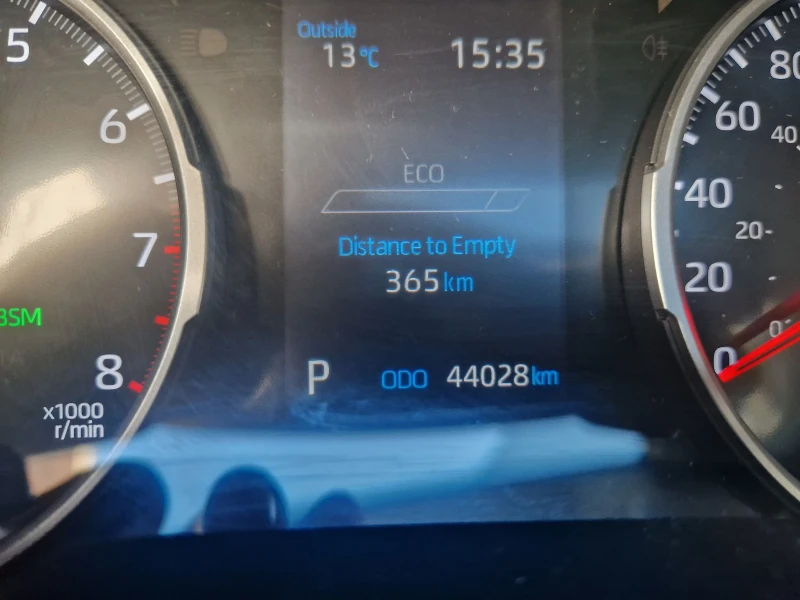 Toyota Rav4 2.5 XLE AWD 44 000км, снимка 14 - Автомобили и джипове - 52554593