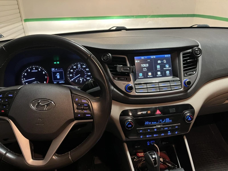 Hyundai Tucson, снимка 5 - Автомобили и джипове - 52382140
