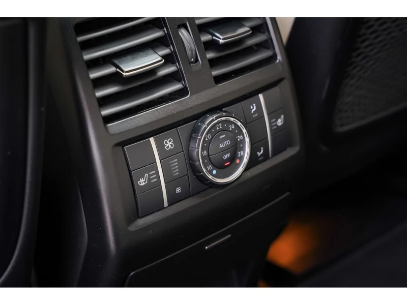 Mercedes-Benz GLE * GLE63 S COUPE | V8 | AWD * CARFAX * ЦЕНА ДО БГ, снимка 16 - Автомобили и джипове - 52803379