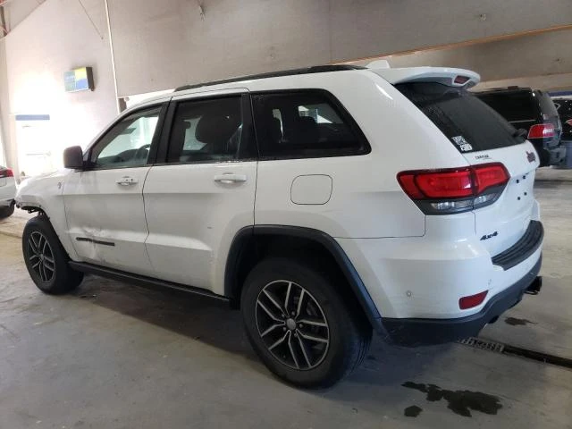 Jeep Grand cherokee Trailhawk* Distronic* Подгреви* Камери* , снимка 2 - Автомобили и джипове - 47882889