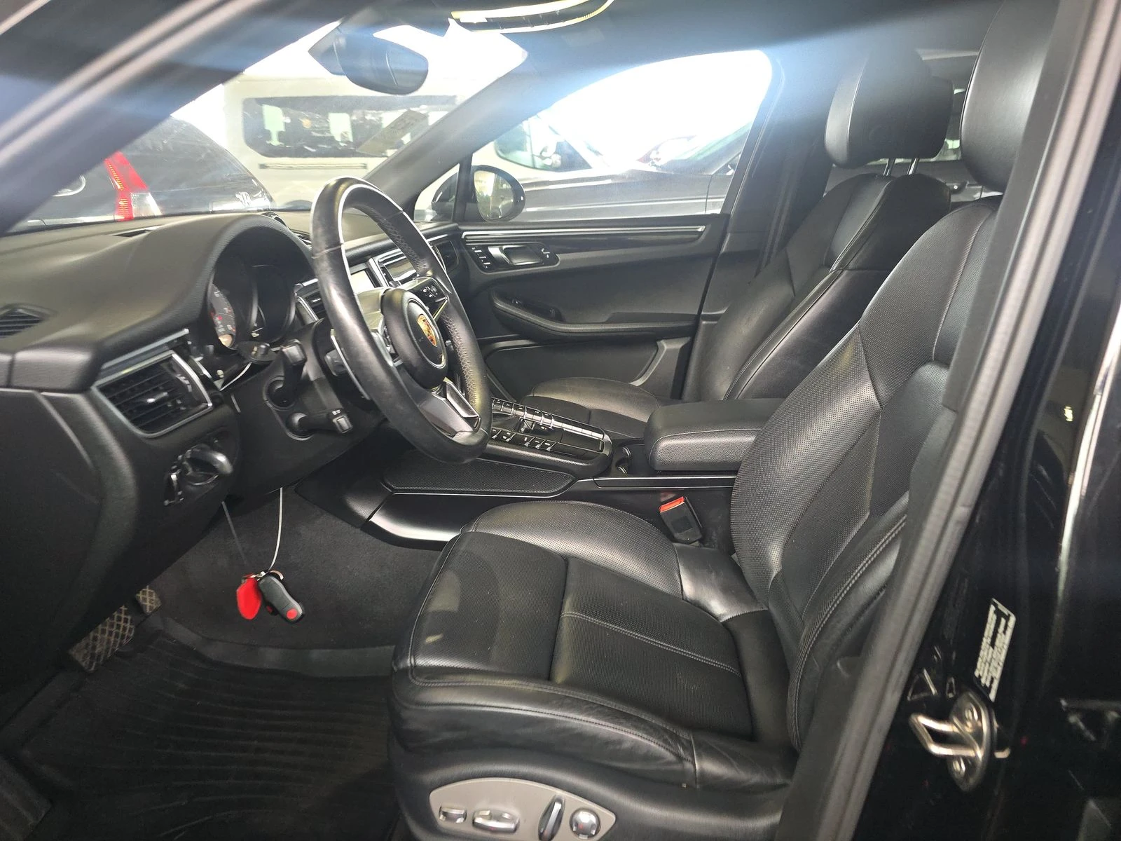 Porsche Macan S* Панорама* Lane Assist* 1ви Собственик* Крайна ц - изображение 6