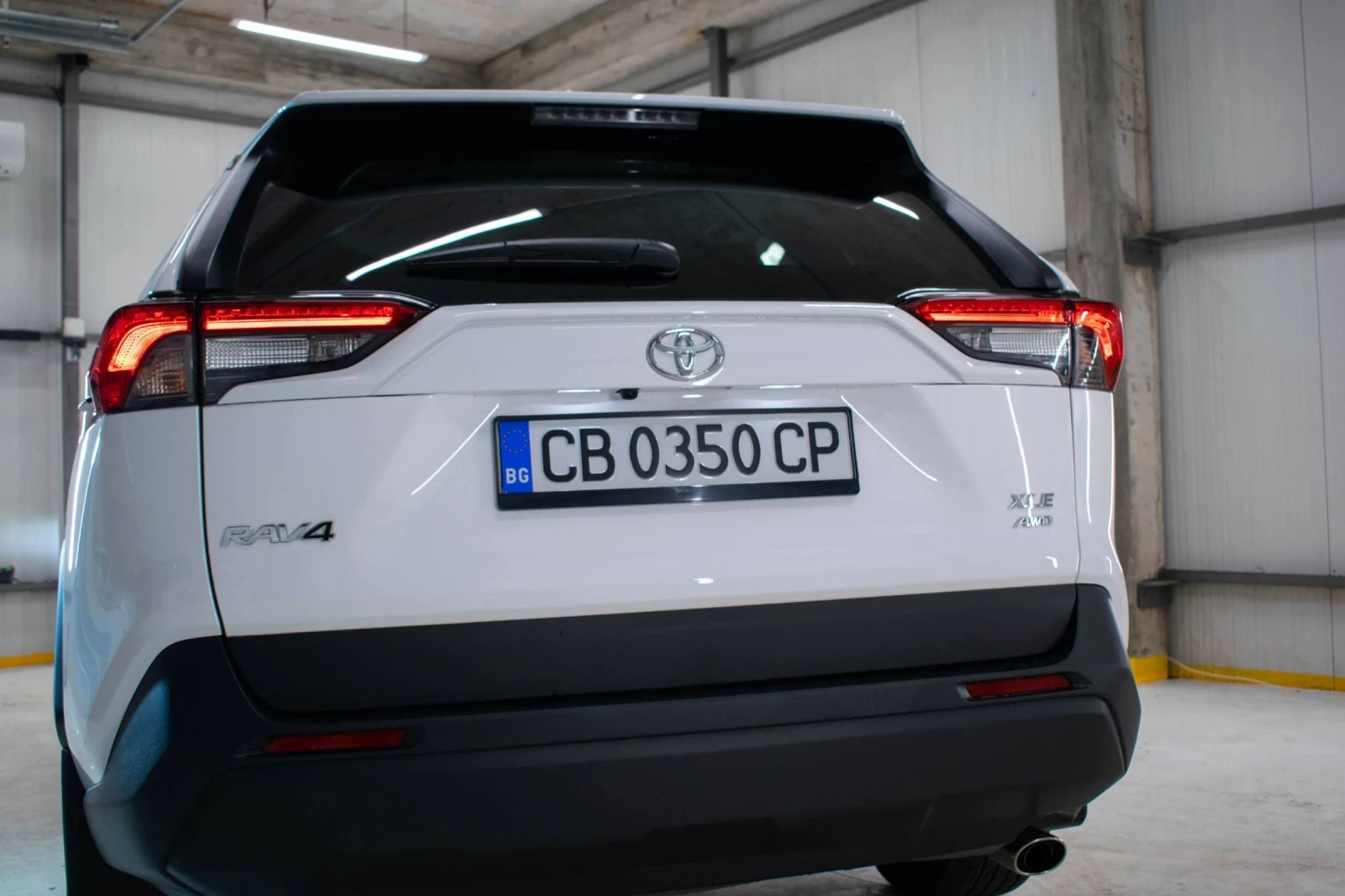 Toyota Rav4 2.5 XLE AWD 44 000км - изображение 5
