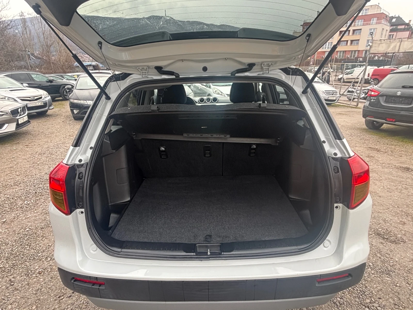 Suzuki Vitara 1.6D 4x4 ALL GRIP - изображение 8