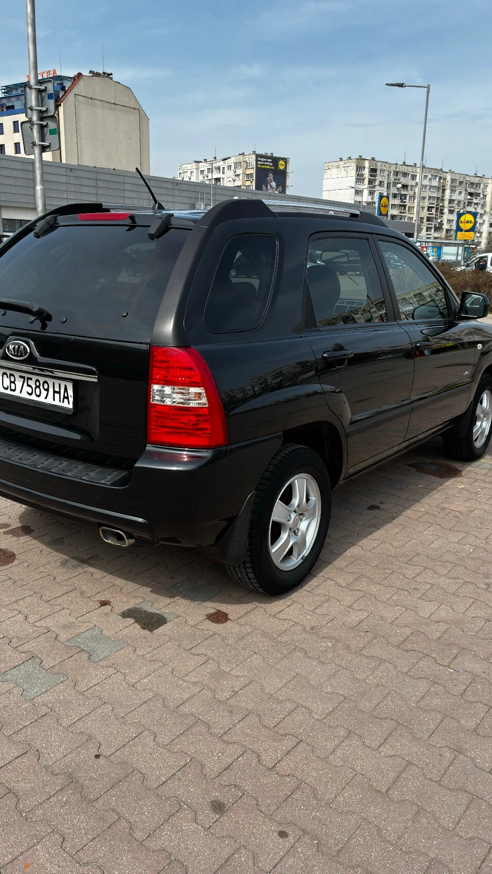 Kia Sportage 2.0 140кс, снимка 2 - Автомобили и джипове - 54180207