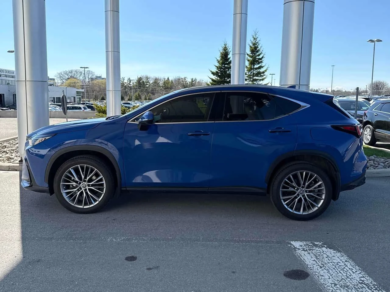 Lexus NX 350h  CARFAX | Mobile.bg � ����������� 2