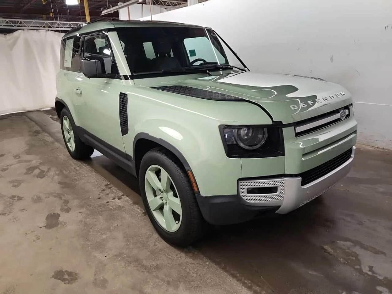 Land Rover Defender 75TH EDITION| HUD| 360| 2 КЛЮЧА| , снимка 2 - Автомобили и джипове - 54278924