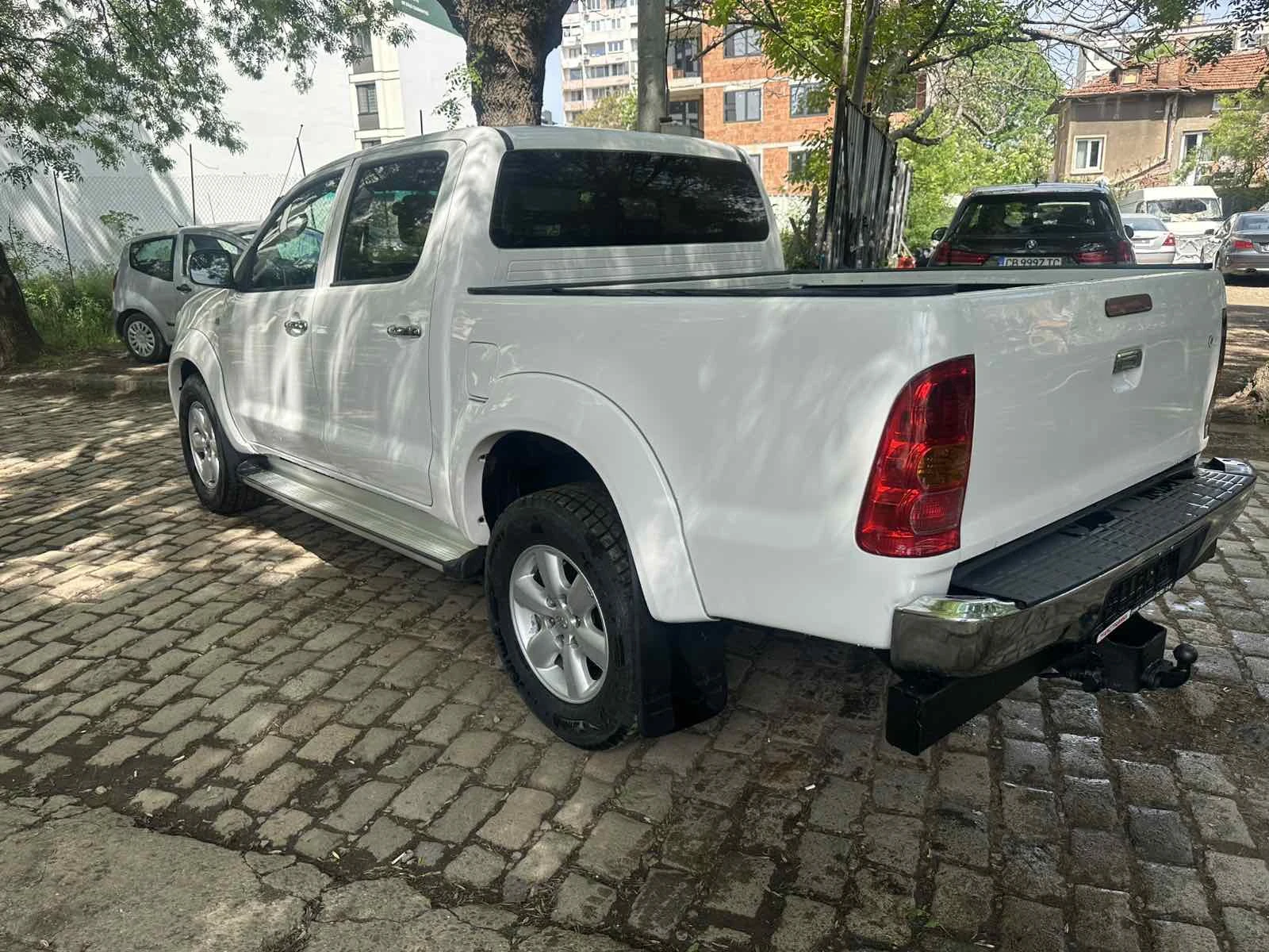 Toyota Hilux, снимка 4 - Автомобили и джипове - 54681589
