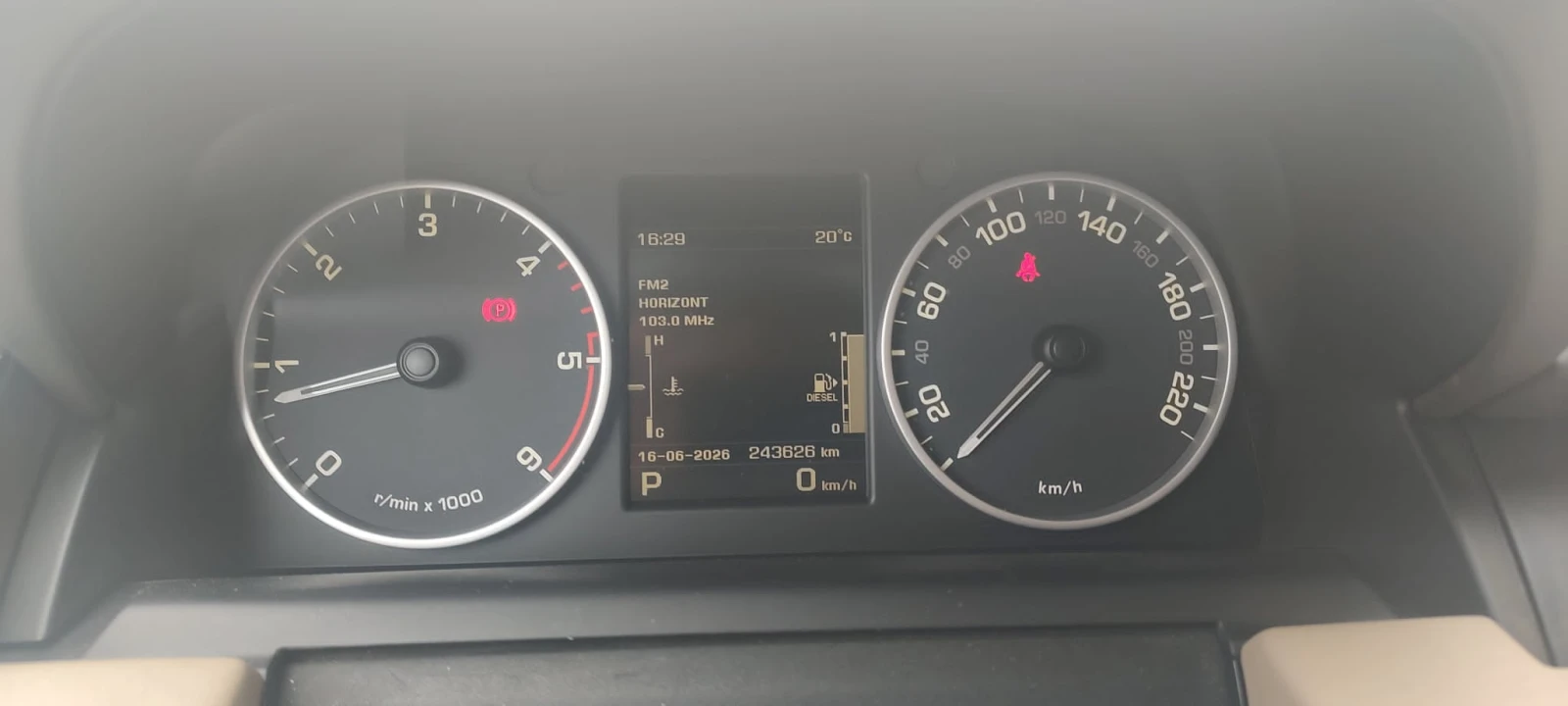 Land Rover Range Rover Sport HSE, снимка 6 - Автомобили и джипове - 54967304