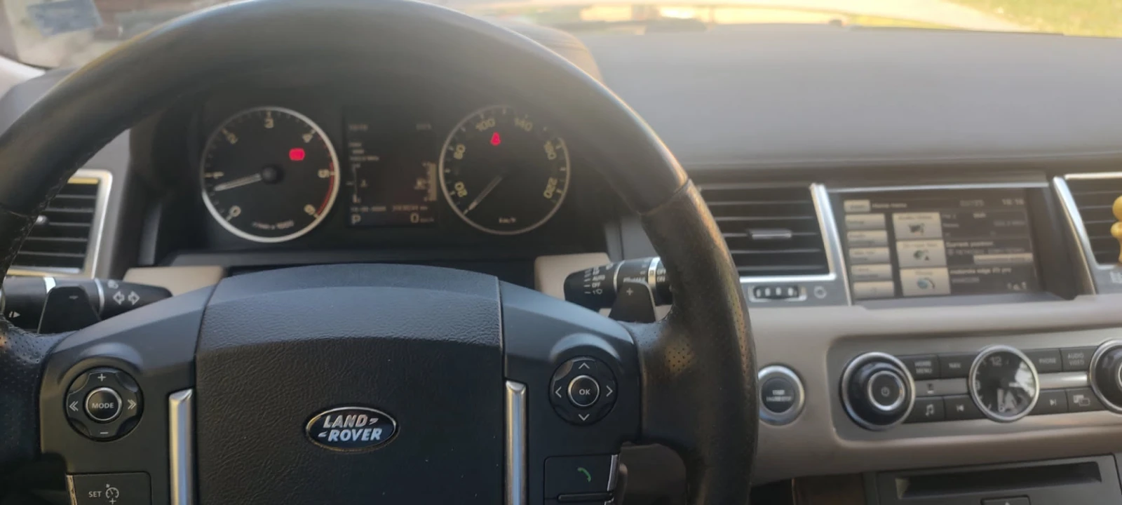 Land Rover Range Rover Sport HSE, снимка 5 - Автомобили и джипове - 54967304