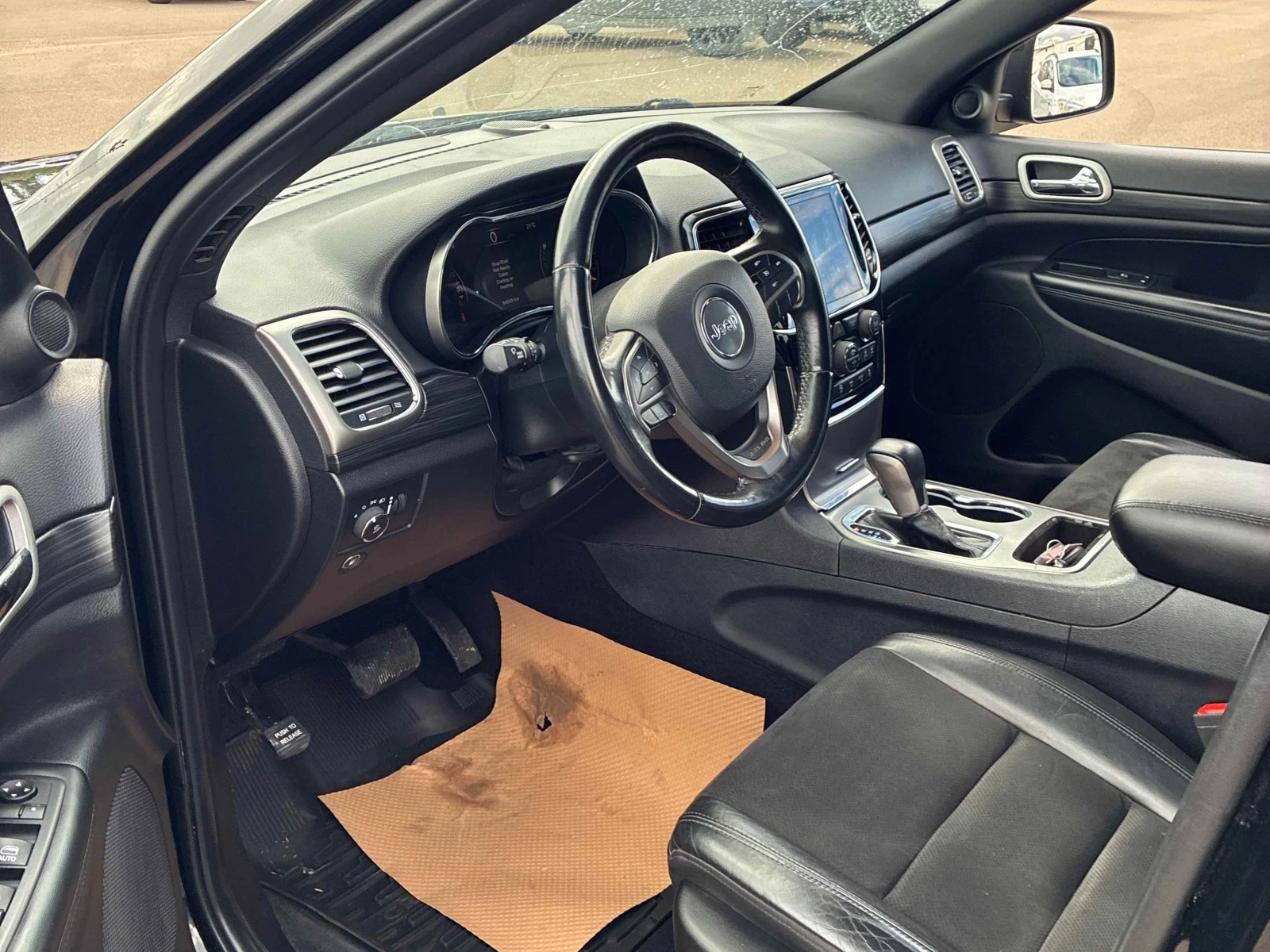 Jeep Grand cherokee * Altitude * CARFAX * ОПЦИЯ ЗА ФИНАНСИРАНЕ, снимка 5 - Автомобили и джипове - 56069453