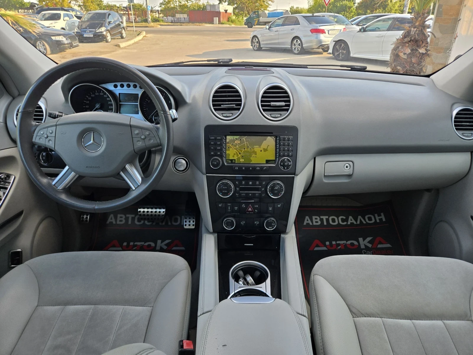 Mercedes-Benz ML 350 3.5i-272кс= ГАЗ= H&K= DISTRONIC= PANO= OFFROAD PAC, снимка 12 - Автомобили и джипове - 56133767