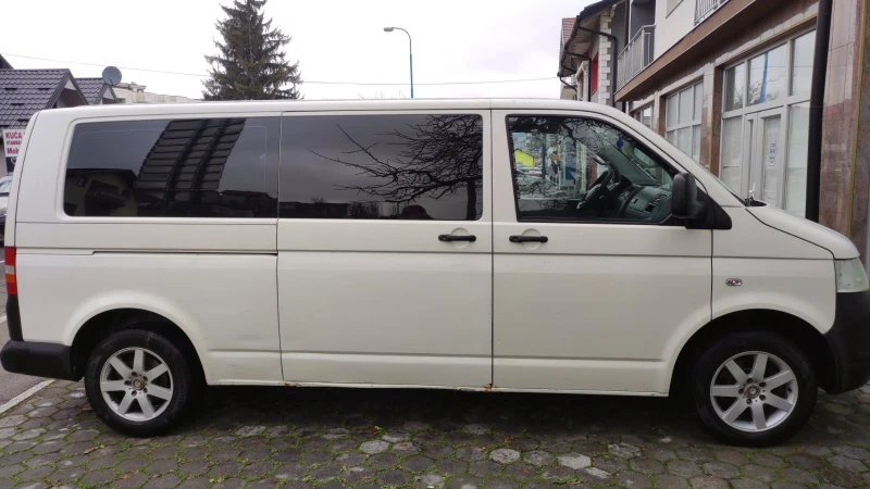 VW T5, снимка 4 - Бусове и автобуси - 48976291